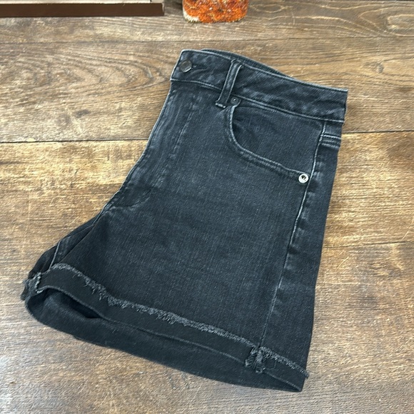 American Eagle Size 12 Super Hi Rise Shortie Super Super Stretch Black Gray - Picture 5 of 6